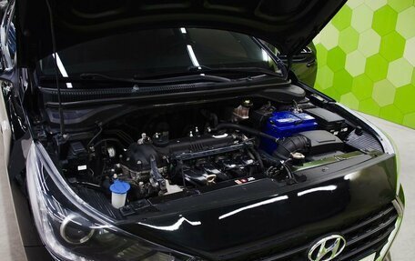 Hyundai Solaris II рестайлинг, 2017 год, 1 150 000 рублей, 24 фотография