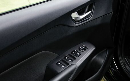 Hyundai Solaris II рестайлинг, 2017 год, 1 150 000 рублей, 23 фотография