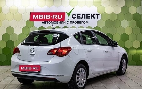 Opel Astra J, 2013 год, 749 000 рублей, 2 фотография