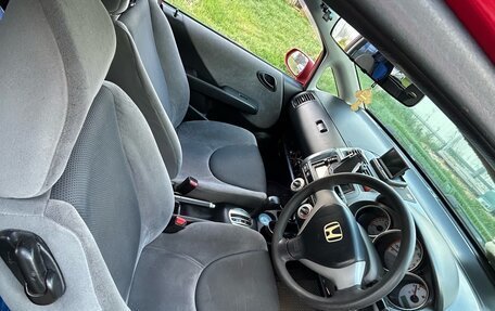 Honda Fit III, 2006 год, 520 000 рублей, 4 фотография