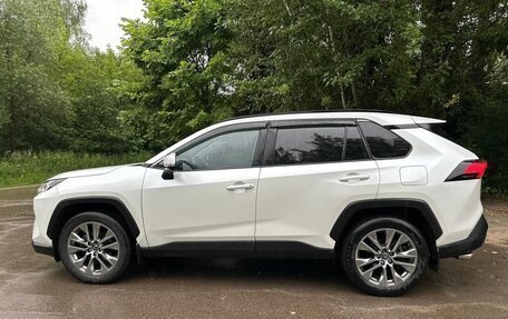 Toyota RAV4, 2021 год, 3 999 999 рублей, 6 фотография
