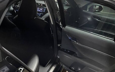 Toyota Camry, 2021 год, 2 980 000 рублей, 9 фотография