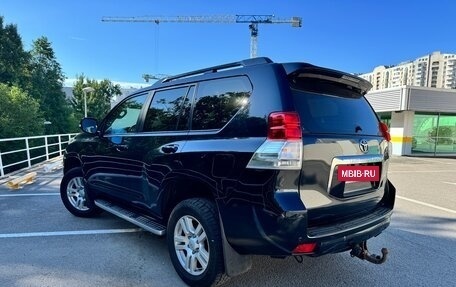 Toyota Land Cruiser Prado 150 рестайлинг 2, 2013 год, 2 000 000 рублей, 3 фотография