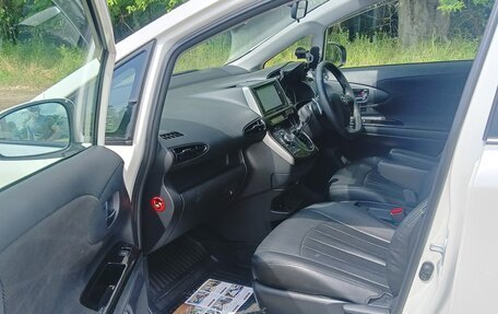Toyota Wish II, 2012 год, 1 650 000 рублей, 1 фотография