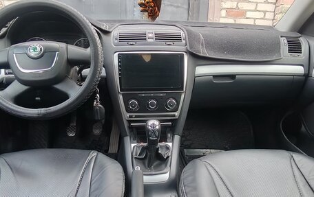 Skoda Octavia IV, 2010 год, 730 000 рублей, 10 фотография