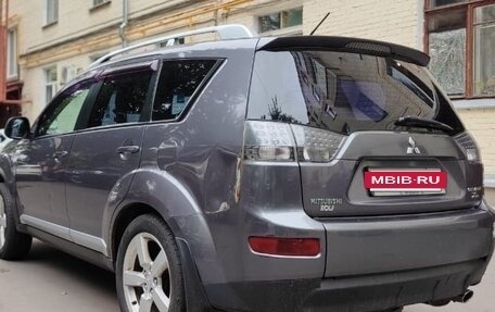 Mitsubishi Outlander III рестайлинг 3, 2008 год, 650 000 рублей, 7 фотография