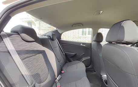 Hyundai Solaris II рестайлинг, 2015 год, 889 400 рублей, 11 фотография