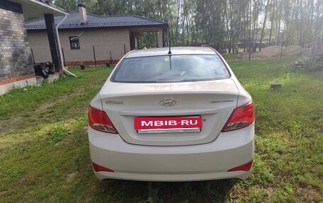 Hyundai Solaris II рестайлинг, 2015 год, 889 400 рублей, 5 фотография