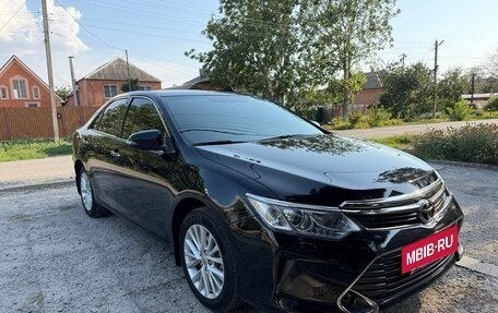 Toyota Camry, 2015 год, 2 385 000 рублей, 4 фотография