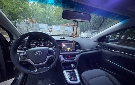 Hyundai Elantra VI рестайлинг, 2018 год, 1 430 000 рублей, 11 фотография