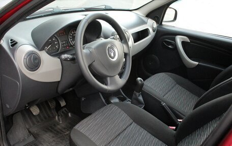 Renault Sandero I, 2012 год, 675 000 рублей, 5 фотография