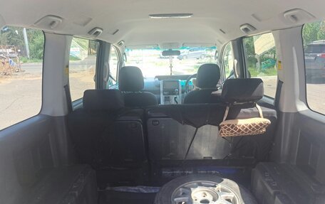 Toyota Noah III, 2008 год, 1 400 000 рублей, 8 фотография