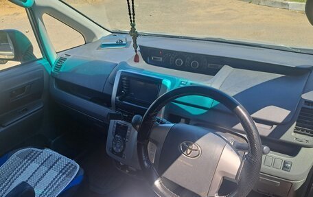 Toyota Noah III, 2008 год, 1 400 000 рублей, 5 фотография