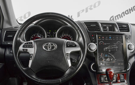 Toyota Highlander III, 2012 год, 1 950 000 рублей, 12 фотография