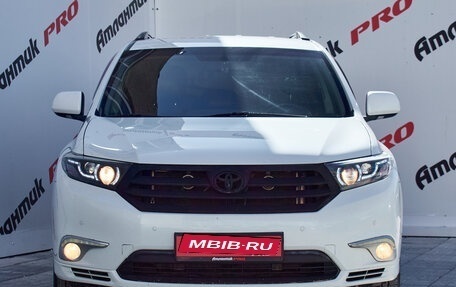 Toyota Highlander III, 2012 год, 1 950 000 рублей, 2 фотография