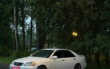 Toyota Mark II IX (X110), 2001 год, 900 000 рублей, 1 фотография