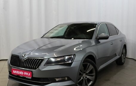 Skoda Superb III рестайлинг, 2019 год, 1 899 000 рублей, 1 фотография