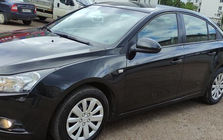 Chevrolet Cruze II, 2011 год, 680 000 рублей, 3 фотография