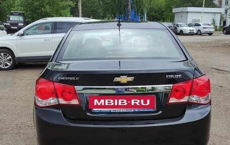 Chevrolet Cruze II, 2011 год, 680 000 рублей, 6 фотография