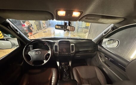 Toyota Land Cruiser Prado 120 рестайлинг, 2008 год, 1 800 000 рублей, 13 фотография
