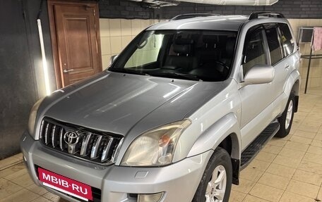Toyota Land Cruiser Prado 120 рестайлинг, 2008 год, 1 800 000 рублей, 8 фотография