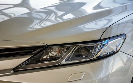 Toyota Camry, 2020 год, 3 108 000 рублей, 10 фотография