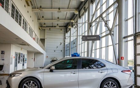 Toyota Camry, 2020 год, 3 108 000 рублей, 4 фотография