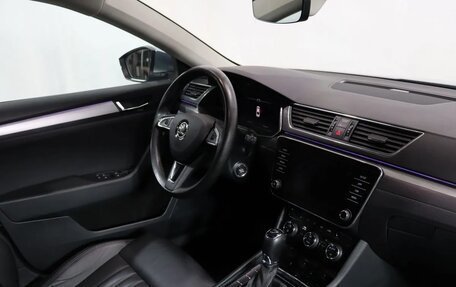 Skoda Superb III рестайлинг, 2019 год, 1 899 000 рублей, 10 фотография
