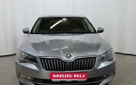 Skoda Superb III рестайлинг, 2019 год, 1 899 000 рублей, 2 фотография