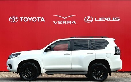 Toyota Land Cruiser Prado 150 рестайлинг 2, 2021 год, 5 750 000 рублей, 2 фотография