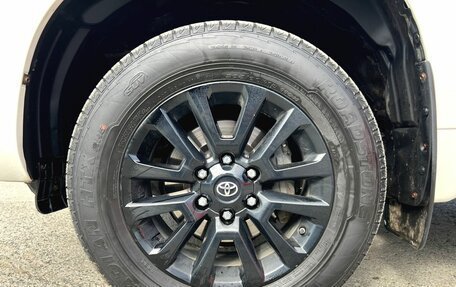 Toyota Land Cruiser Prado 150 рестайлинг 2, 2021 год, 5 750 000 рублей, 4 фотография