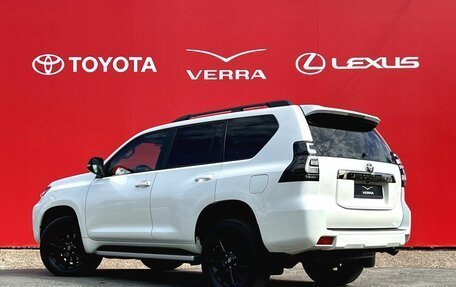 Toyota Land Cruiser Prado 150 рестайлинг 2, 2021 год, 5 750 000 рублей, 3 фотография