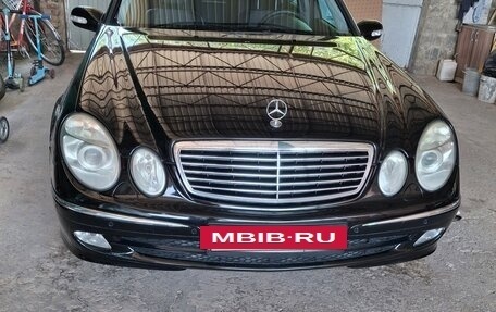 Mercedes-Benz E-Класс, 2004 год, 1 500 000 рублей, 2 фотография