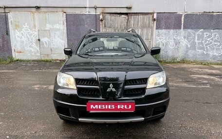 Mitsubishi Outlander III рестайлинг 3, 2007 год, 620 000 рублей, 2 фотография