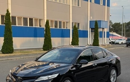 Toyota Camry, 2019 год, 3 100 000 рублей, 6 фотография