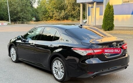 Toyota Camry, 2019 год, 3 100 000 рублей, 5 фотография