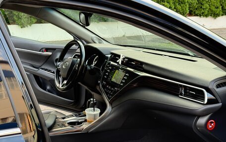 Toyota Camry, 2019 год, 3 100 000 рублей, 17 фотография
