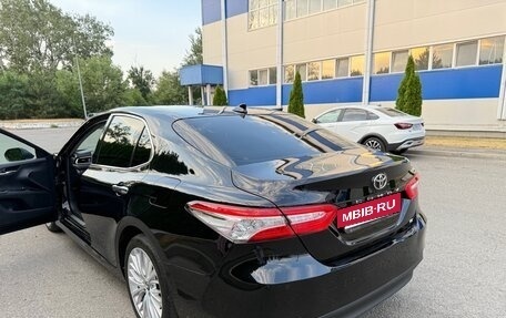 Toyota Camry, 2019 год, 3 100 000 рублей, 21 фотография