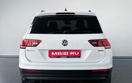 Volkswagen Tiguan II, 2019 год, 2 200 000 рублей, 6 фотография