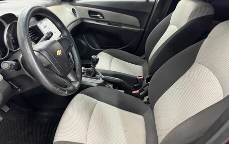 Chevrolet Cruze II, 2011 год, 695 000 рублей, 4 фотография