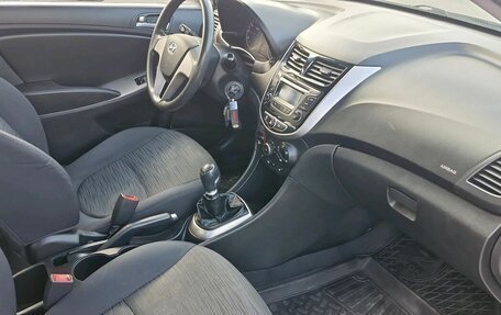 Hyundai Solaris II рестайлинг, 2015 год, 790 000 рублей, 7 фотография