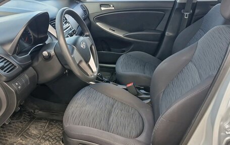 Hyundai Solaris II рестайлинг, 2015 год, 790 000 рублей, 6 фотография