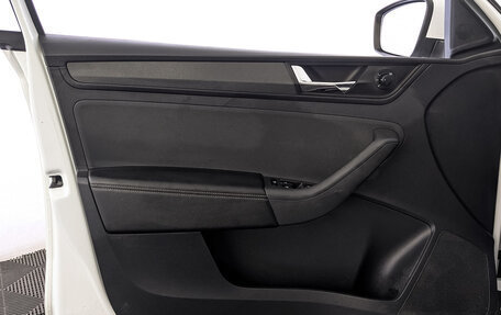 Skoda Rapid II, 2021 год, 1 350 000 рублей, 19 фотография