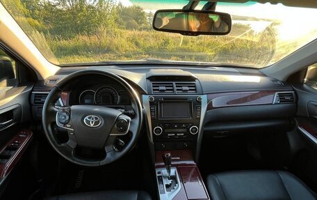 Toyota Camry, 2014 год, 1 950 000 рублей, 8 фотография