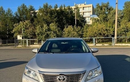 Toyota Camry, 2014 год, 1 950 000 рублей, 3 фотография