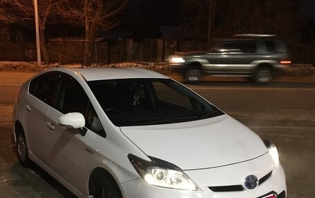 Toyota Prius, 2012 год, 1 050 000 рублей, 2 фотография