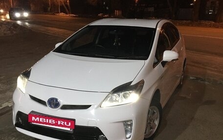 Toyota Prius, 2012 год, 1 050 000 рублей, 4 фотография