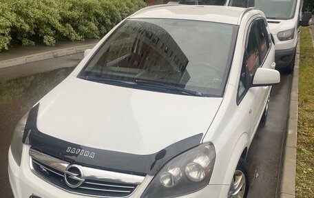 Opel Zafira B, 2014 год, 670 000 рублей, 1 фотография