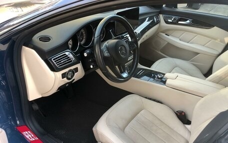 Mercedes-Benz CLS, 2015 год, 2 800 000 рублей, 15 фотография