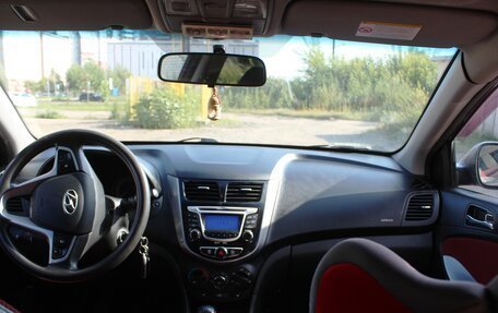 Hyundai Solaris II рестайлинг, 2011 год, 550 000 рублей, 8 фотография